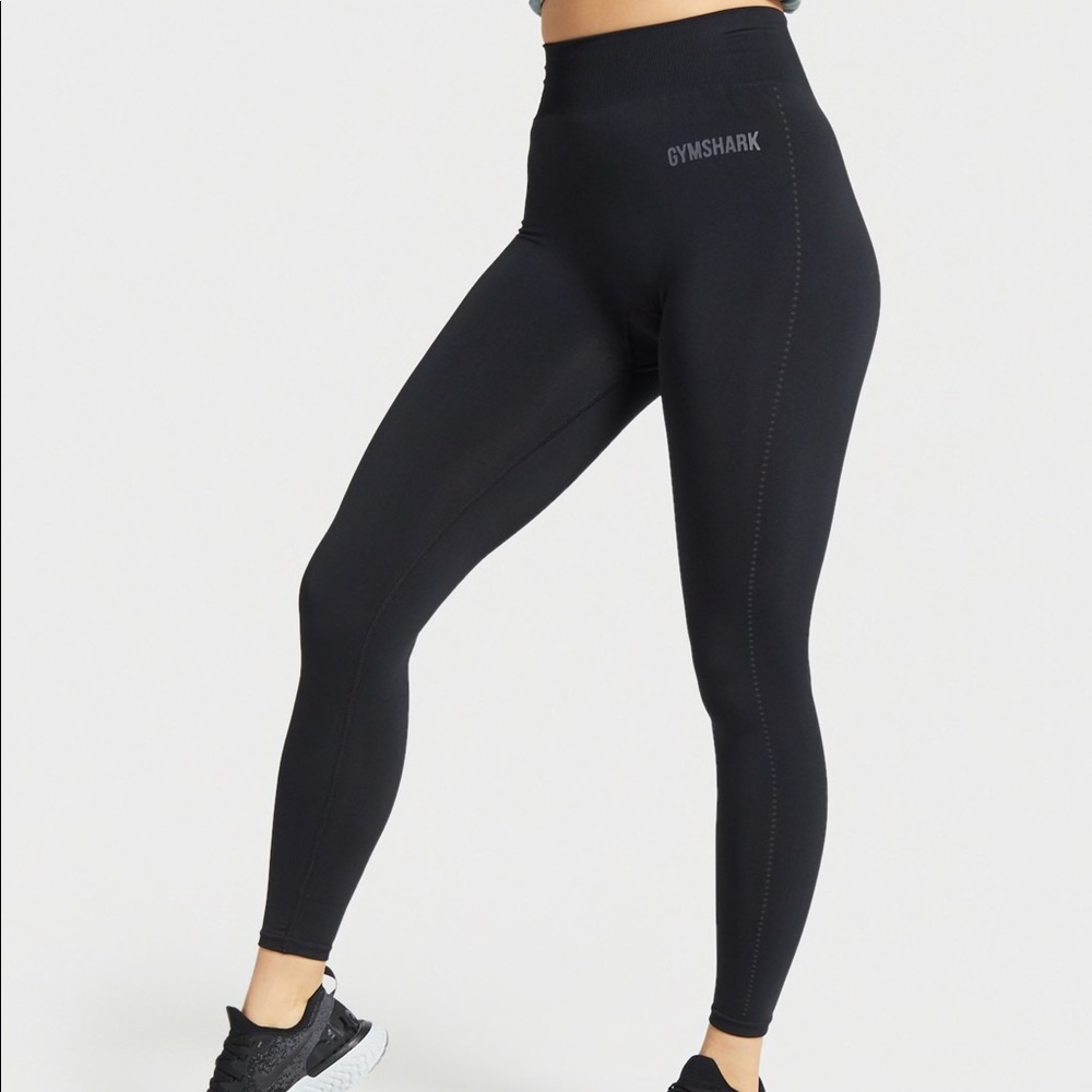 GYMSHARK WOMENS
BREEZE LIGHTWEIGHT SEAMLESS TIGHTS